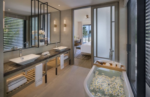 Phuoc Thuan Hotel | Melia Ho Tram Beach Resort