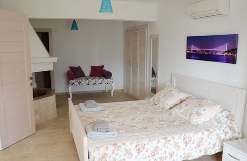 Ortaca Villa | Melisa Villa with SEA VIEW private pool and garden all rooms airconditioned