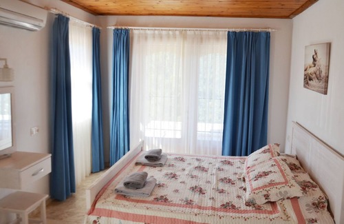 Ortaca Villa | Melisa Villa with SEA VIEW private pool and garden all rooms airconditioned