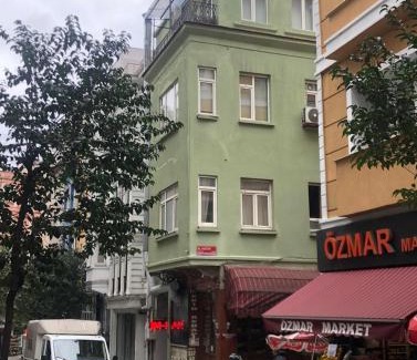 Taksim Apartment | Melissa Home Cozy Balcony