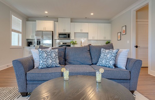 Melrose House | Melrose Bouquet - 4 Condos 1 Booking