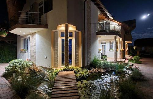Craciunesti Apartment | MeLux Airport House