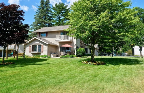 Lake City House | Memories on Missaukee, come and make your own!