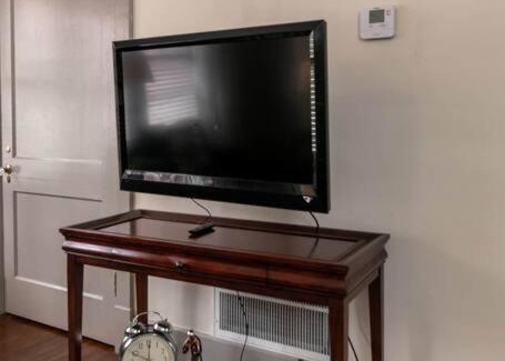 Central Midtown Apartment | Memphis Belvedere Suites Upper Deluxe King 1 Bedroom
