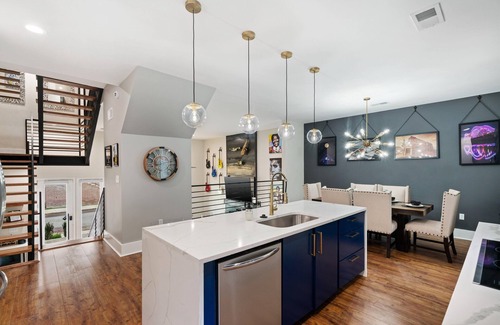 New Pathways House | Memphis Blues Rooftop & Beale st