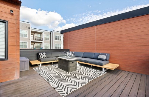 New Pathways House | Memphis Blues Rooftop & Beale st