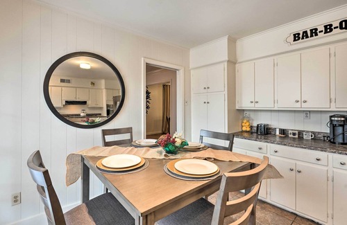 Whitehaven Cottage | Memphis Vacation Rental - 1/2 Mi to Graceland