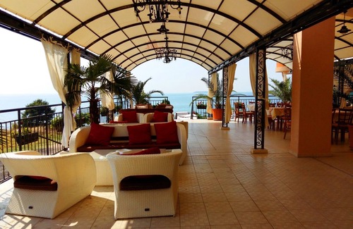 Yurta Apartment | Menada *Grand Hotel * Sea View Studio