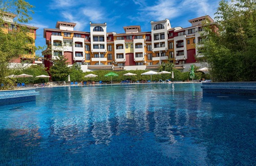 Aheloy Apartment | MENADA * Marina Cape * Family studio with pool view