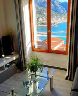 Old Town Apartment | MENTON, centre historique, vue mer