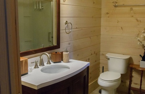 Mentone Bed & Breakfast | Mentone Dreams Suite at The Hatter Cafe' and Country InnnBreakfast included