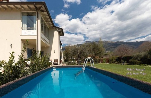 Camaiore House | Meravigliosa Villa !