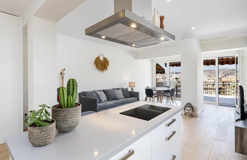La Victoria Apartment | Mercedes - Holiday penthouse in Malaga by Solaga