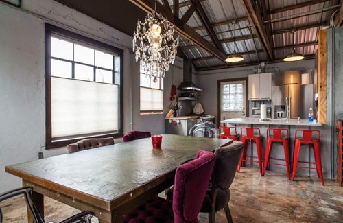 Westside House | Mercedes Stadium/Aquarium Walkable Midtown Gem
