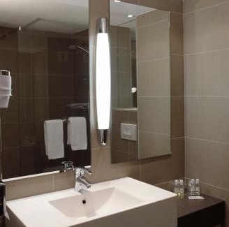 Herouville-Saint-Clair Hotel | Mercure Caen Cote De Nacre
