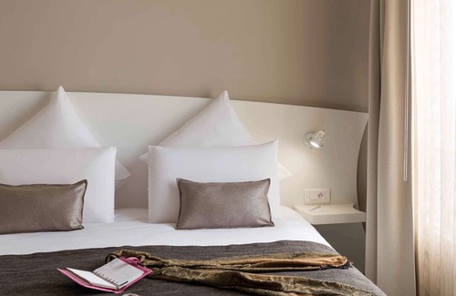 Levallois-Perret Hotel | Mercure Paris Levallois Perret