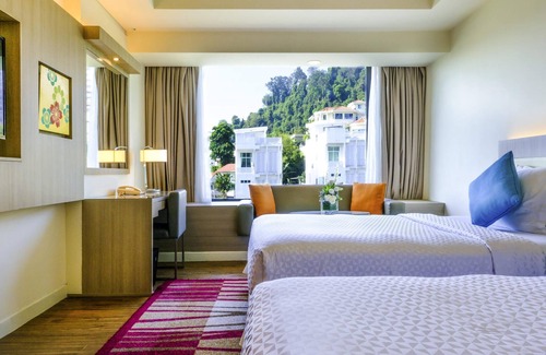 Tanjung Bungah Hotel | Mercure Penang Beach