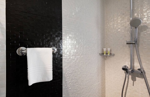 Vannes Hotel | Mercure Vannes Le Port