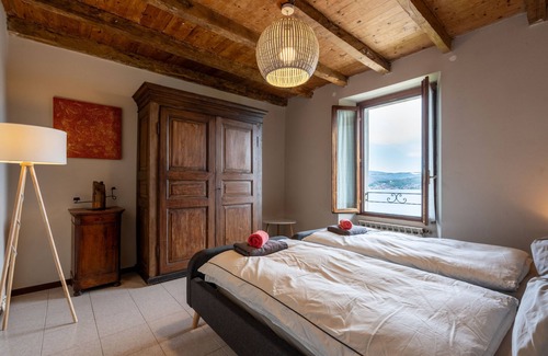 Cannero Riviera House | Meri by Interhome