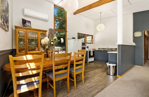 Arrowtown Cottage | Merioneth Retreat - Arrowtown Holiday Home