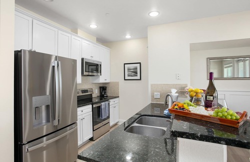 Galveston Condo | Mermaid Cove -Beach Front - Top Floor -Newly Renovated