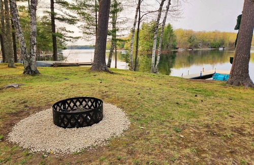 Minocqua House | Mermaid House on Blue Lake- paddle boards, kayaks, and pontoon available