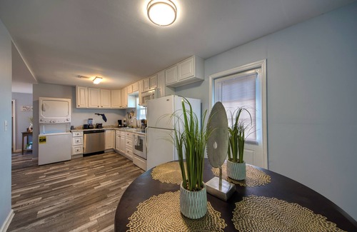 Panama City House | 🧜🏼‍♀️Mermaid Kisses-St Andrews Charmer! Sleeps 8 and 10 minutes to the 🏝️
