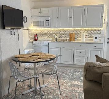 Palm Beach - West Palm Beach Apartment | Mermaid's Lighthouse