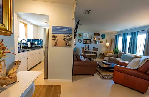 Riviera Beach House | Mermaids Cottage - for people who love the water!