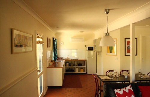 Bright Cottage | Merrimeet Cottages