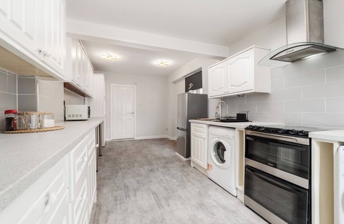 Bootle House | Mersey View By Liverpool Luxretreat 4 Bedroom House Next to Everton Stadium