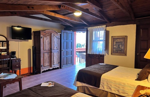 Mascota Hotel | Mesón de Santa Elena Hotel Galeria