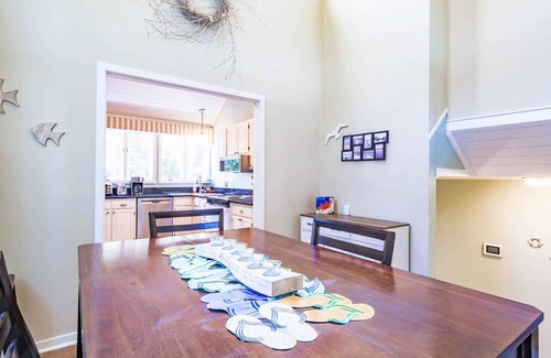 Seabrook Island Villa | Mesmerizing Marsh Views, Multiple Decks, Community Pool & Dock, Amenity Card Access, Easy Location!