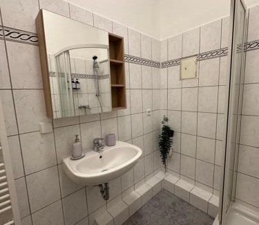 Mitte Apartment | Messe Apartment, In City Center and Near Messe, High Speed Internet