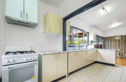 Parramatta Condo | Metawise Cozy & Modern Bedroom in Shared Living Space with Free Parking