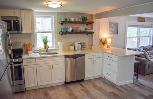 West Harwich House | Meticulous 3 bedroom, 1 bath home with beachy décor!