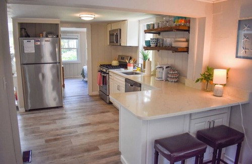 West Harwich House | Meticulous 3 bedroom, 1 bath home with beachy décor!