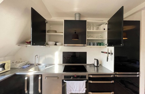 Vanlose Apartment | Metro Apartment with dual balcony closed to public Transport and shopping.