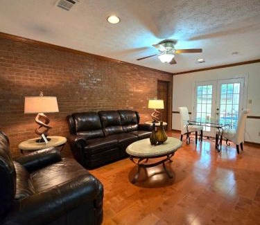 Stone Mountain House | Metro Atlanta 3bed 2 Bath House