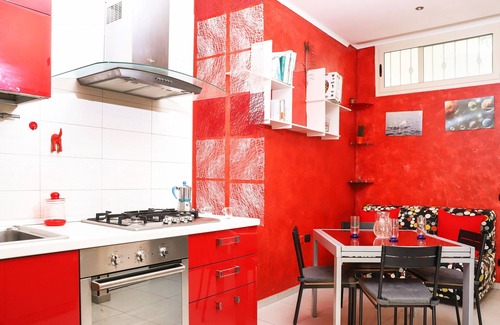 Pozzuoli Apartment | Metro Solfatara Apartment by Wonderful Italy