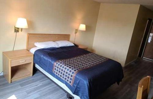 Stockton Hotel | MetroParc 'nSuites