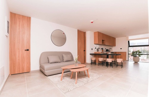 San Diego Apartment | Metropolitan Living by HOUSY