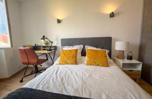 Ceret Apartment | Meublé classé 3 étoiles Centre Ville de Céret
