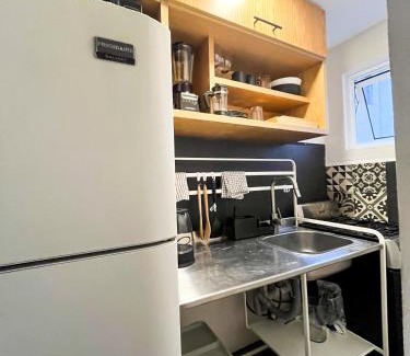 Zona Rosa Apartment | Mexico City Best Location Master Suite with Air Conditioner