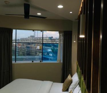 Aluva Hotel | Mezkar Residency