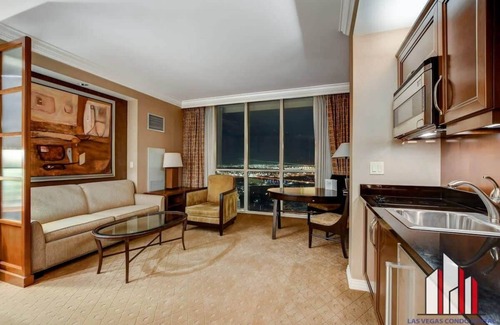 Las Vegas Condo | MGM Signature-11-604 Jacuzzi Studio