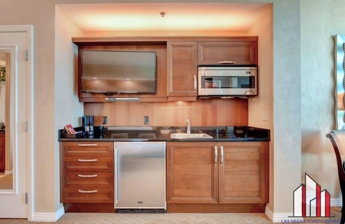Las Vegas Condo | MGM Signature-36-603 Strip View Jacuzzi Studio