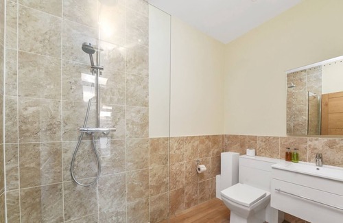 Maidenhead Apartment | MH-Victoria House 01- Luxury 2 Bedroom Apartment Central Maidenhead