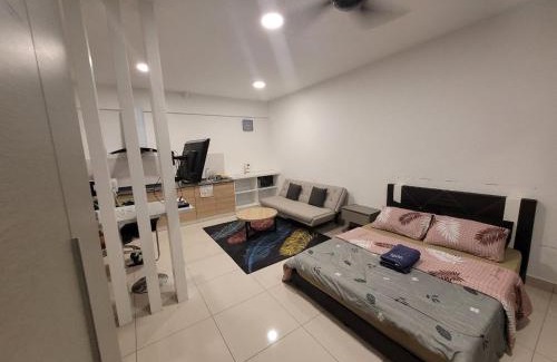 Bangi Sentral Apartment | MHA 19 EVO SUlTE SOHO BANDAR BARU BANGI FREE NETFLIX AND WIFI