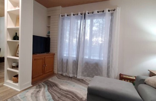 Boyne City Cottage | MI Cabin Upnorth - Beach Access